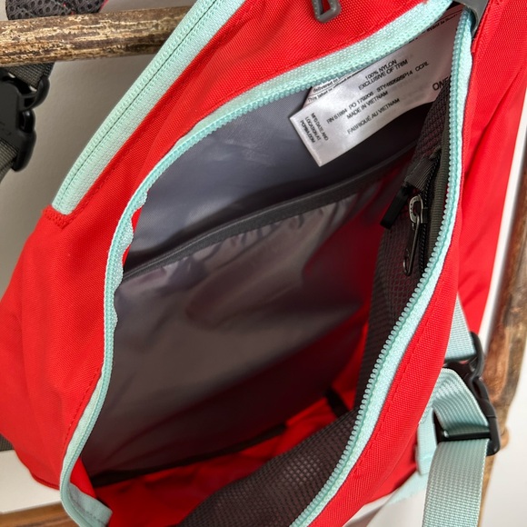 PATAGONIA Atom Sling Backpack - Picture 6 of 8